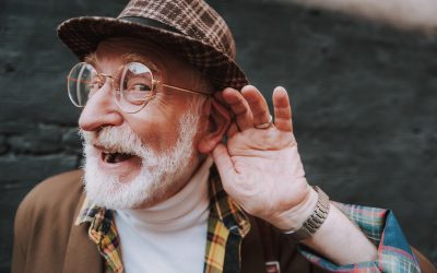 Avion, piscine, bouchon de cérumen… Que faire si vous avez une oreille bouchée ?